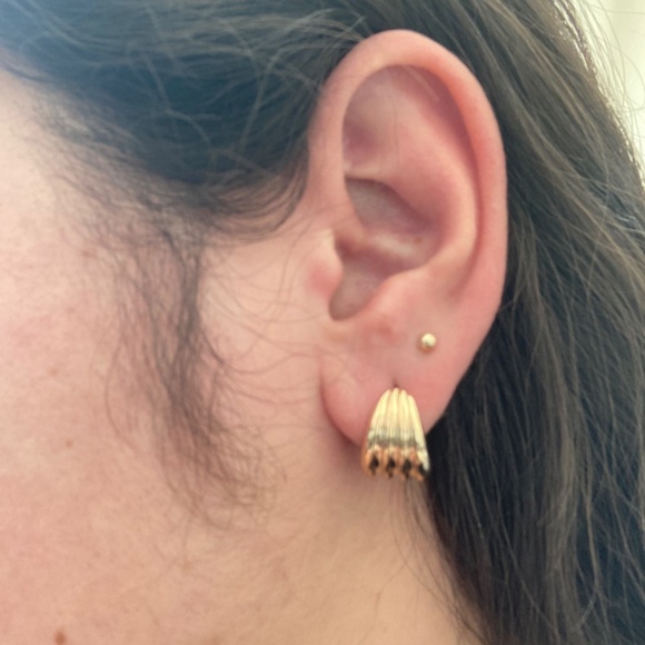 Jewelry - Retro / Vintage / Art Deco inspired half hoop fan earrings